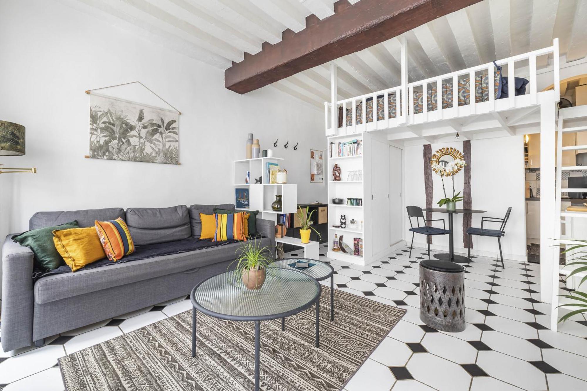 Apartment Jeu De Dames Paris